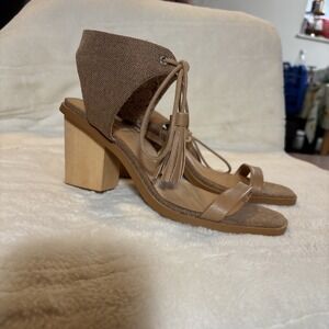 Band of Gypsies Margarita Open Toe Block Heel Sandals Jute Tassel Tan Beige Sz 9